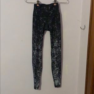 Lululemon Black and White Leggings
